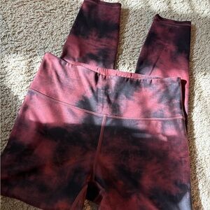 Athleta Elation Ice Dye 7/8 Tight in Powervita,Orchid Pink Size Medium Leggings